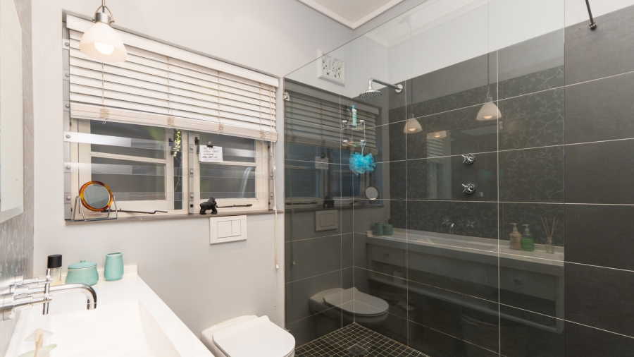 2 Bedroom Property for Sale in Green Point Western Cape